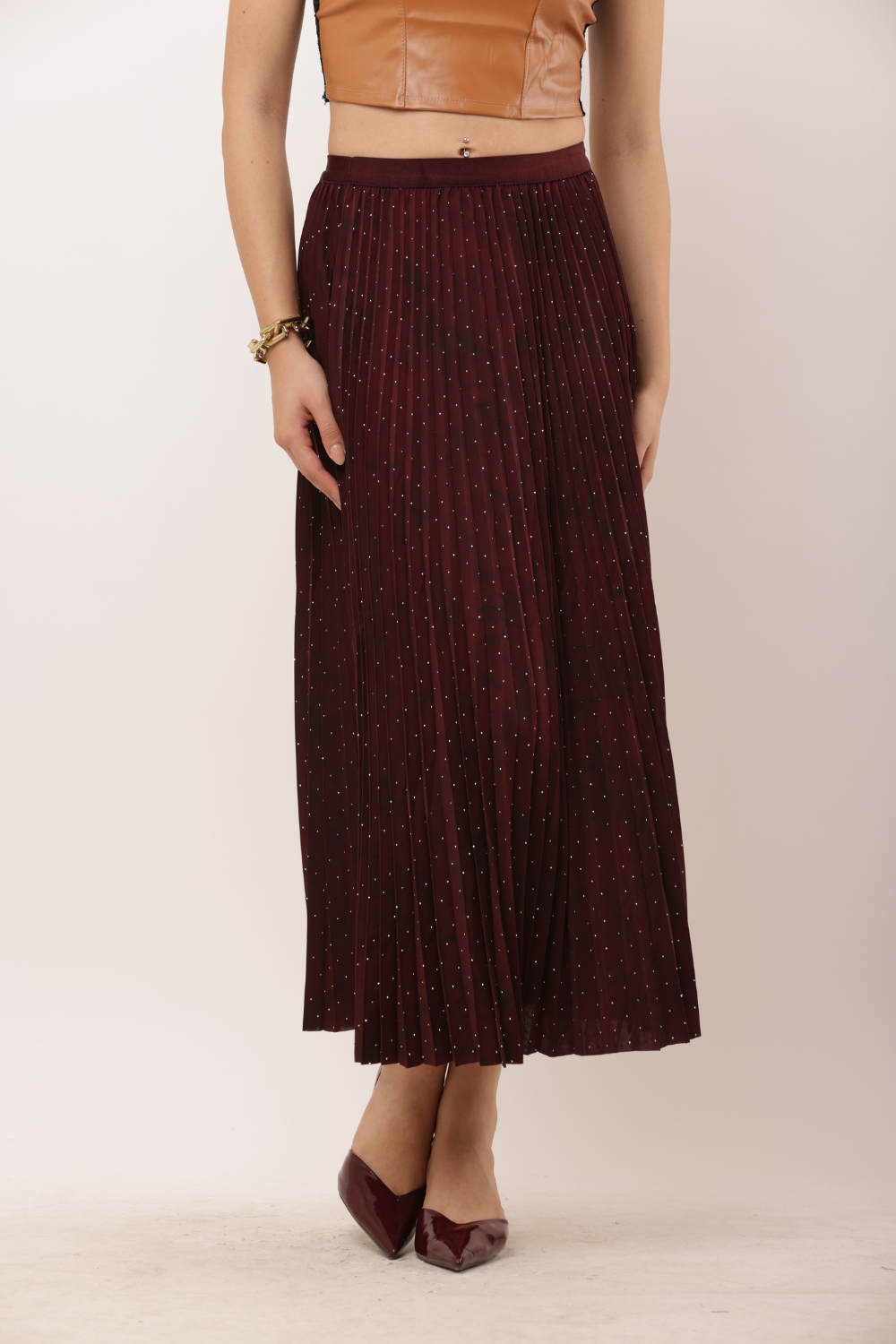 Pleated Midi Skirt with Glitter Detailing – Korean Fashion Style
