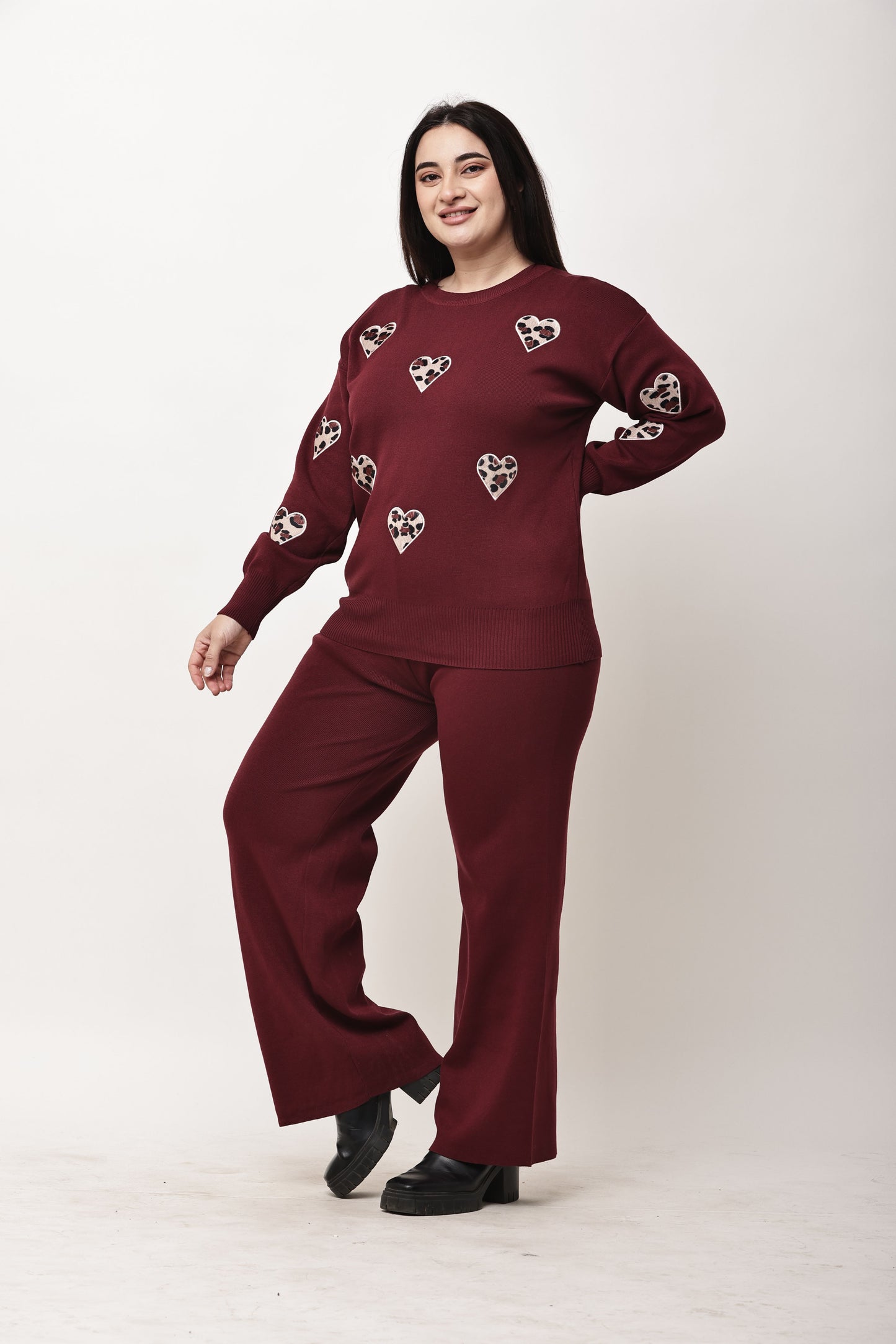 Korean Style Heart Appliqué Knit Co-Ord Set for Women | Winter Sweatshirt & Wide Leg Pants