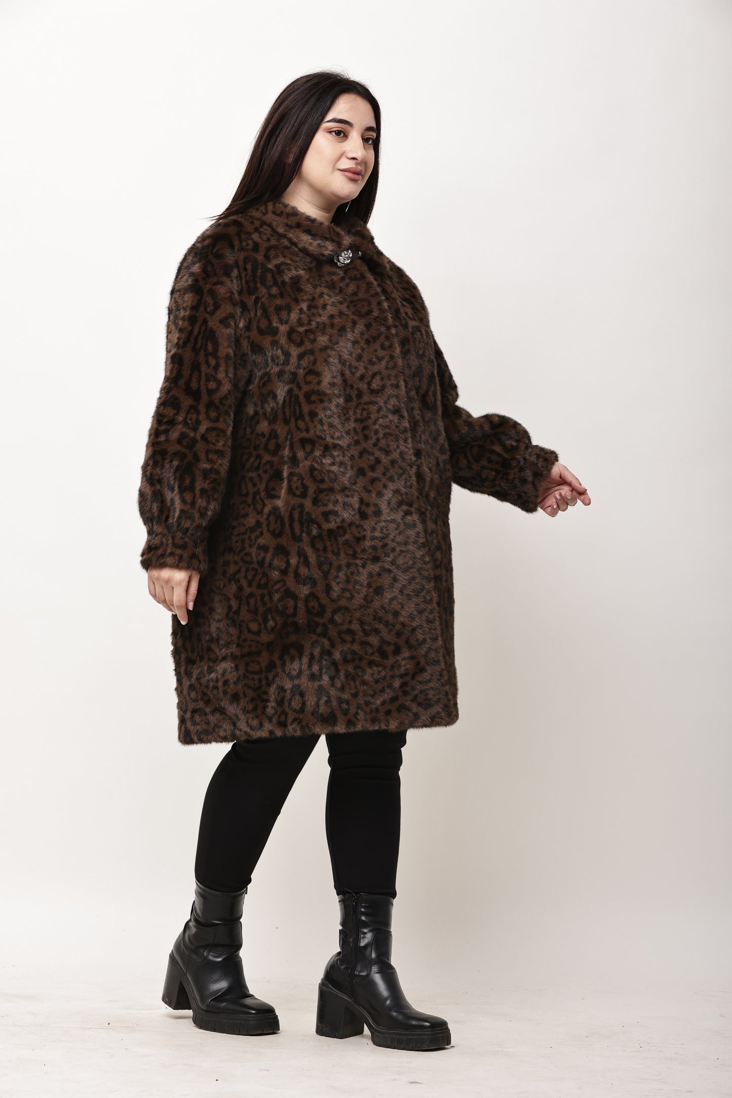 Korean Faux Fur Leopard Print Long Coat for Women | Winter Statement Wear