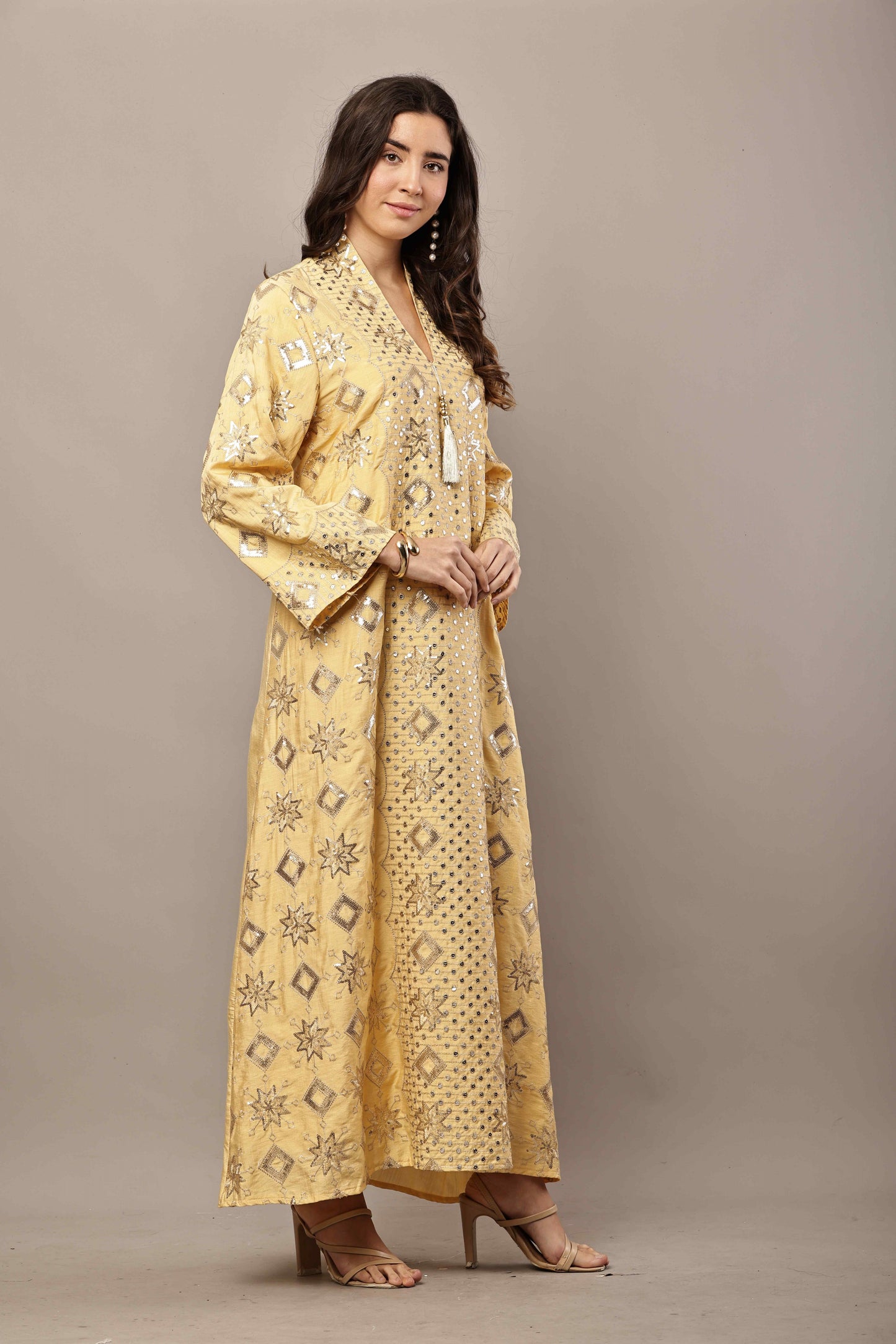 Golden Noor Embroidered Kaftan – Luxury Ramadan & Eid Maxi Dress