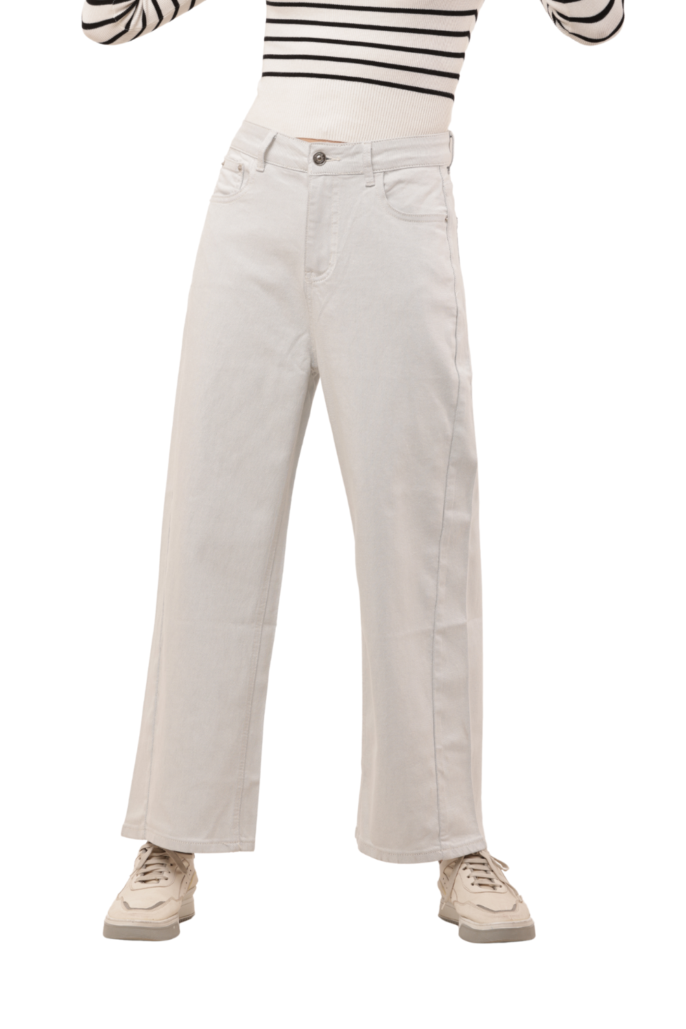 Wide-Leg Korean Denim Jeans with Utility Pocket Detail
