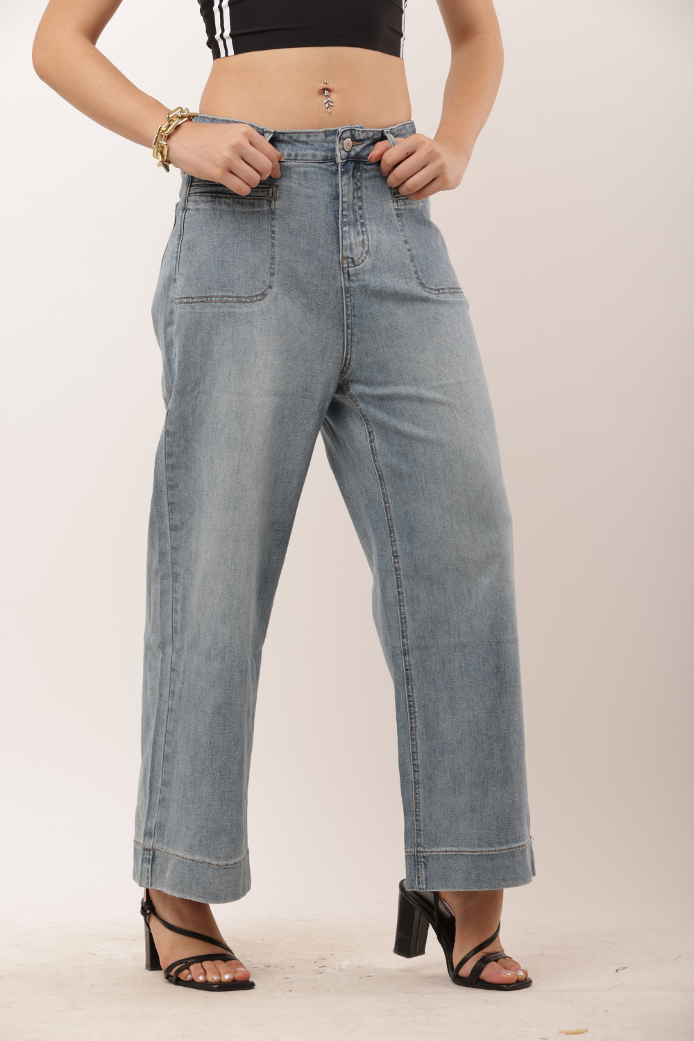 Wide-Leg Korean Denim Jeans with Utility Pocket Detail