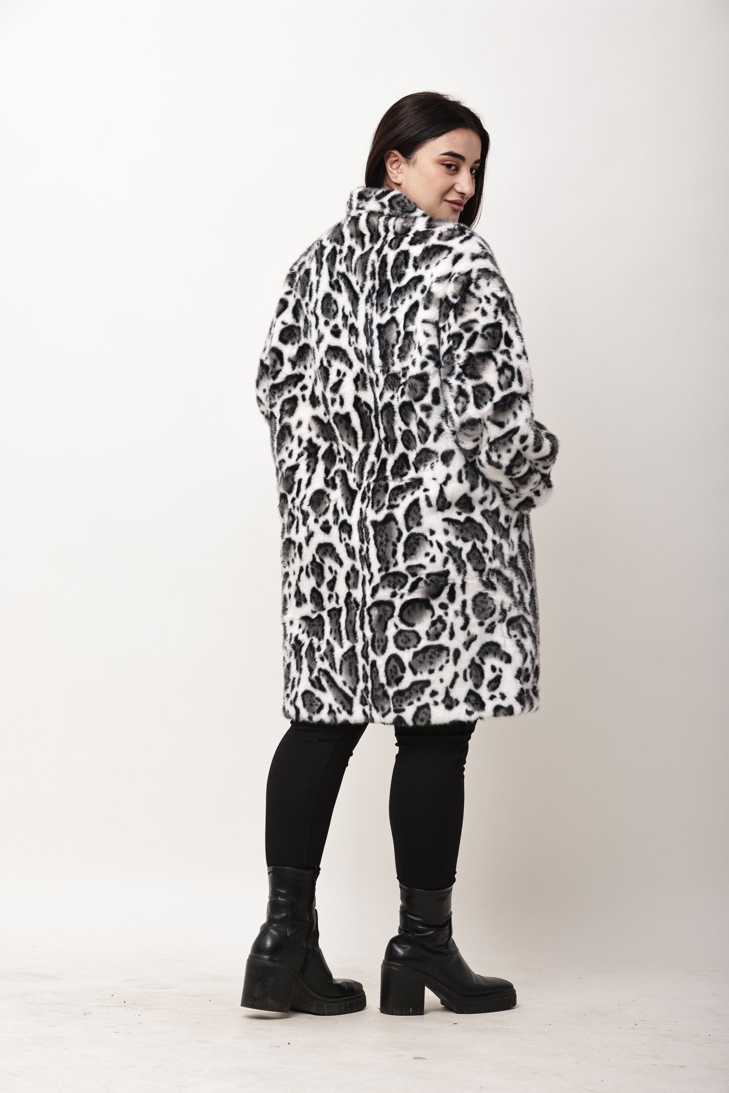 Korean Faux Fur Leopard Print Long Coat for Women | Winter Statement Wear
