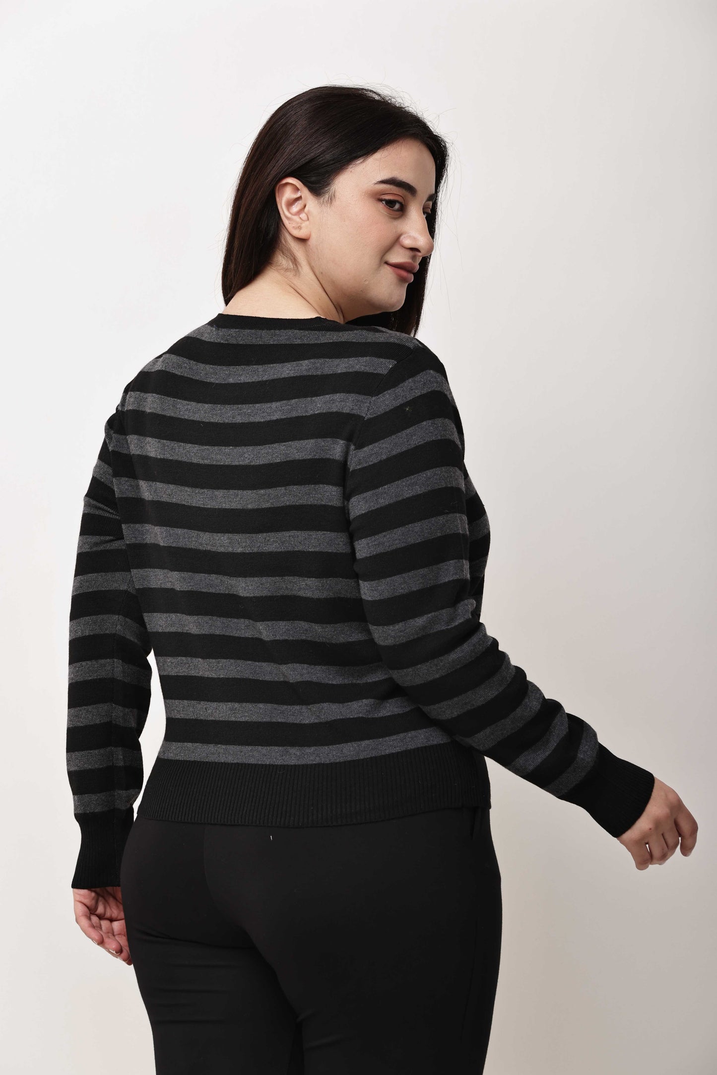 Dark Grey V-Neck Knit Sweater for Women | Winter Pullover Top