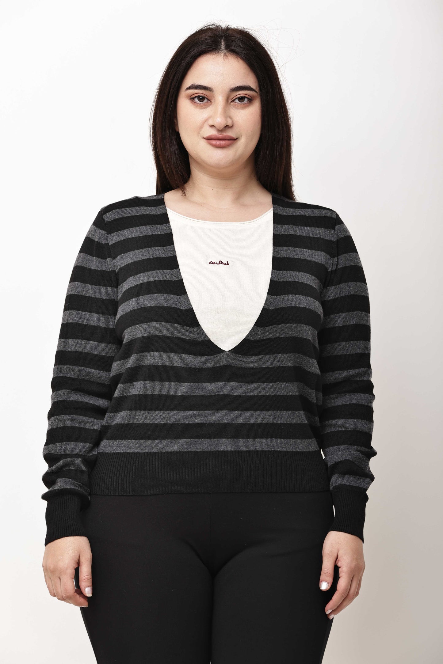 Dark Grey V-Neck Knit Sweater for Women | Winter Pullover Top