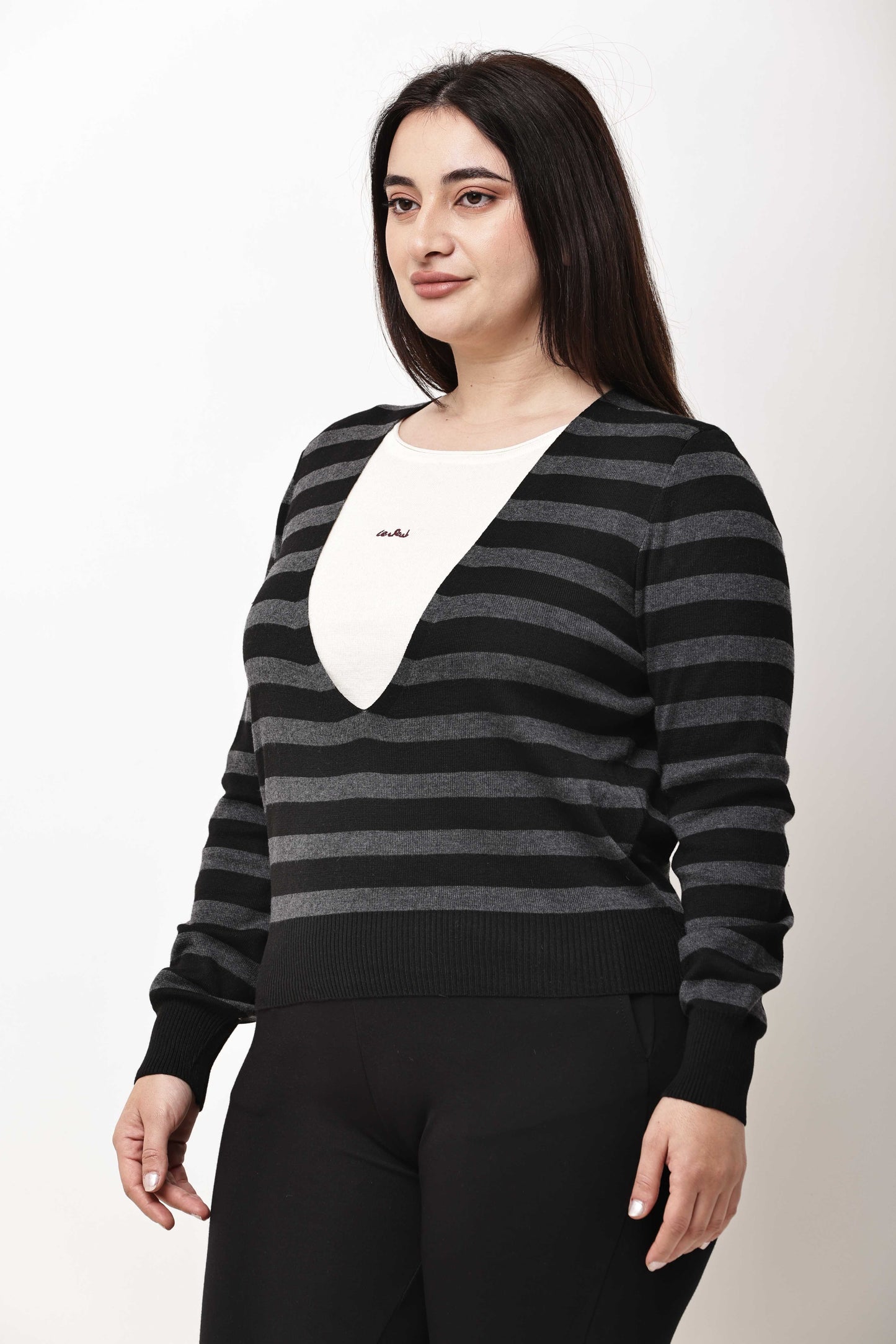 Dark Grey V-Neck Knit Sweater for Women | Winter Pullover Top