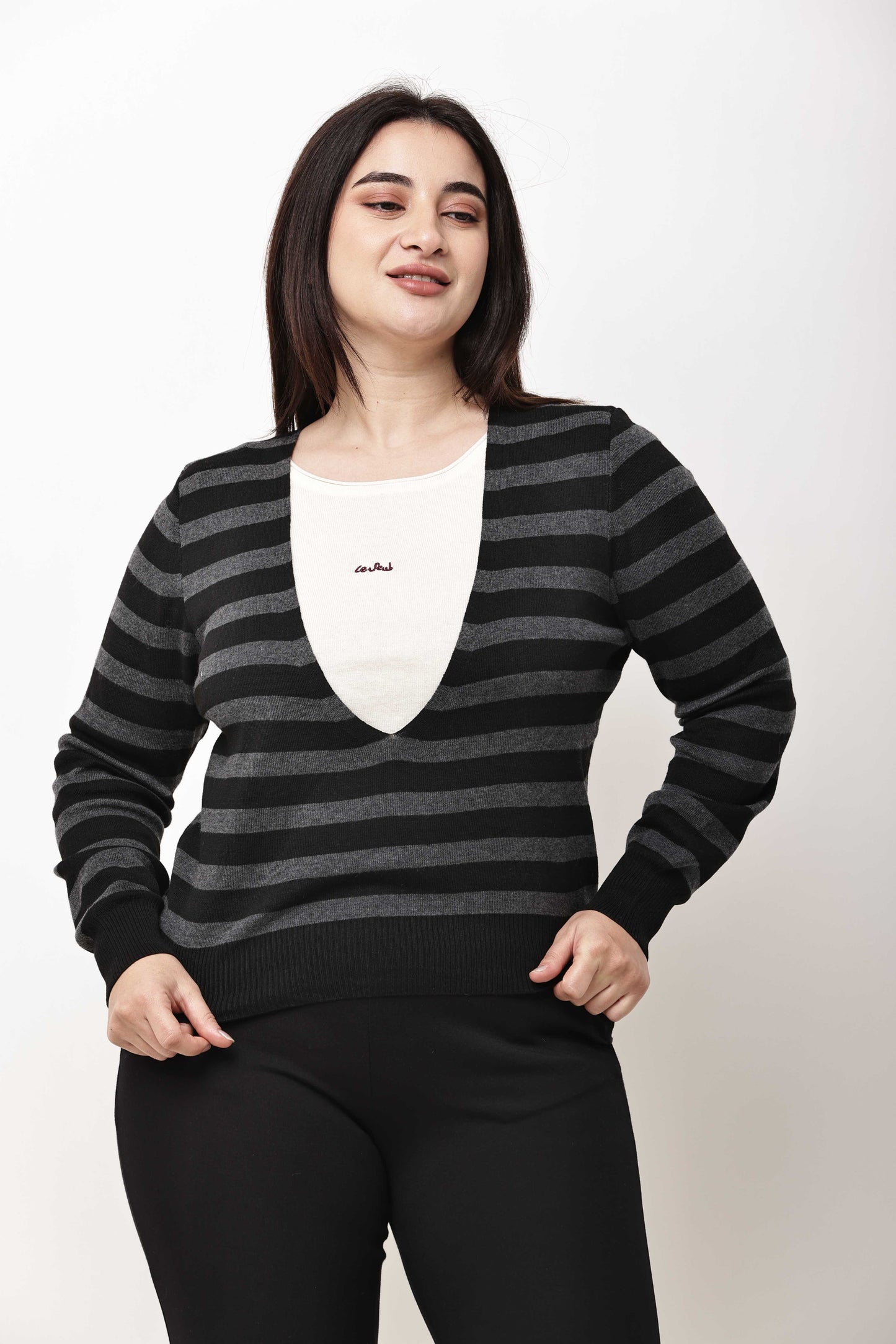 Dark Grey V-Neck Knit Sweater for Women | Winter Pullover Top